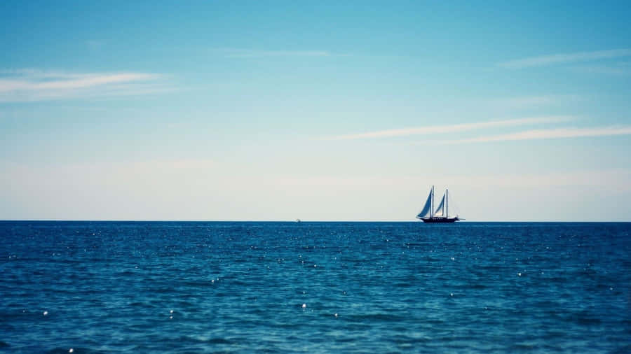 Tranquil Minimalist Ocean View Wallpaper