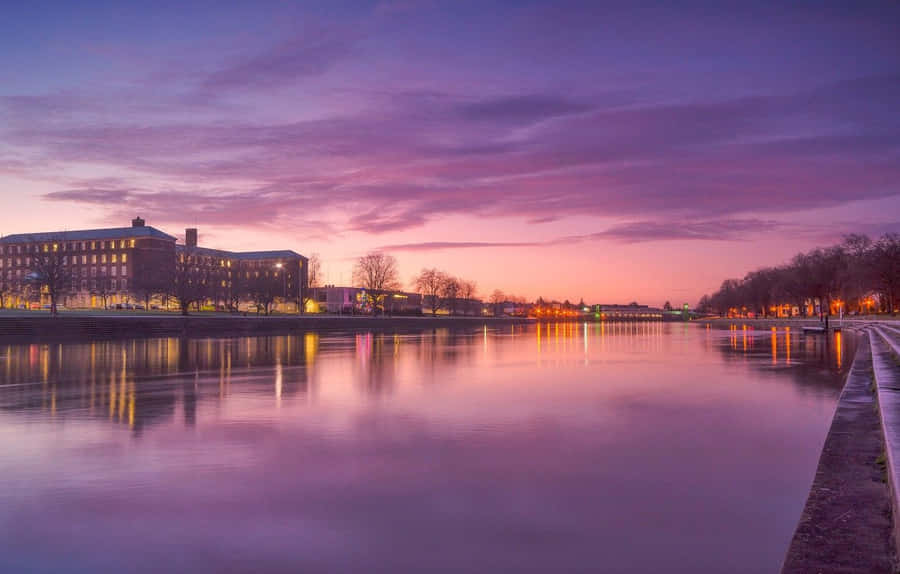 Tranquil View Of Nottingham Cityscape Wallpaper