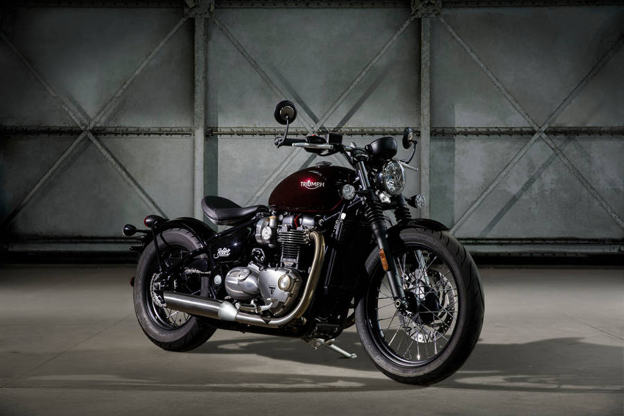 Triumph Bonneville Bobber Dark Red Wallpaper