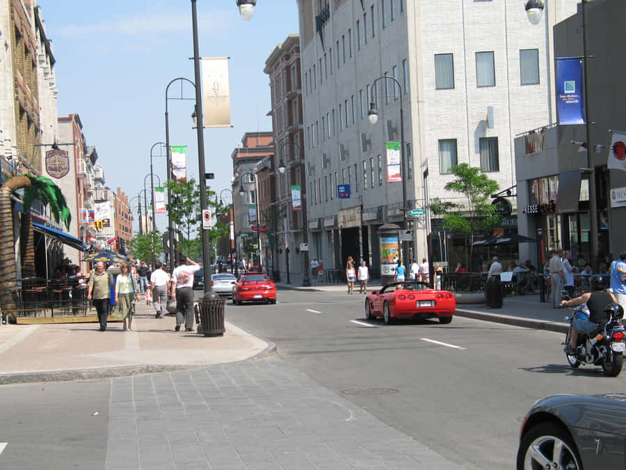 Trois Rivieres Downtown Street Scene Wallpaper