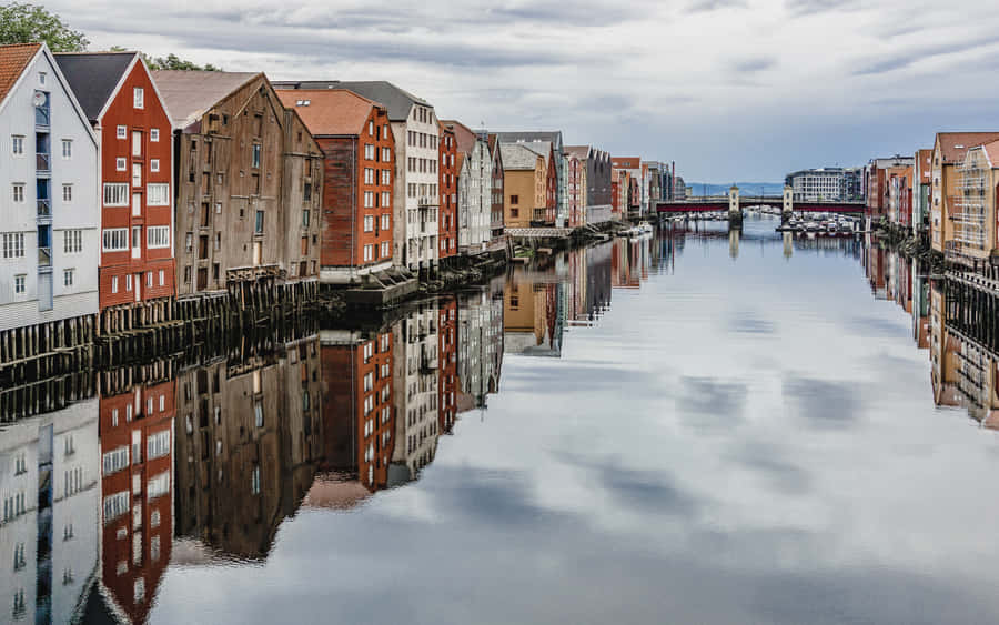 Trondheim Nidelva River Reflections Wallpaper