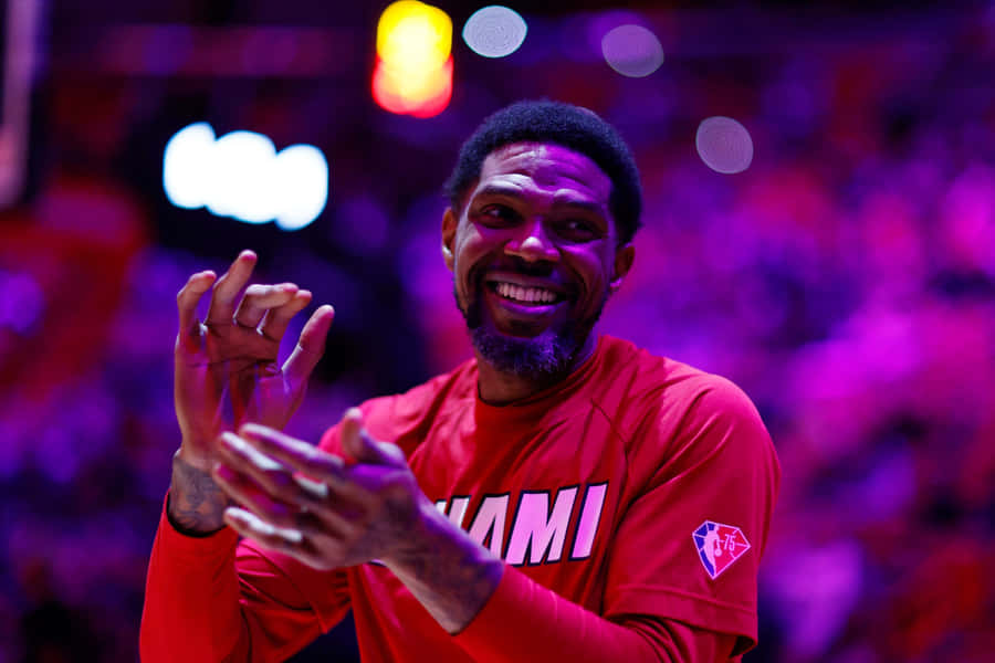 Udonis Haslem Cheeringin Red Miami Jersey Wallpaper