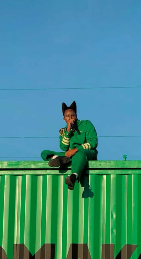 Urban Green Style Wallpaper