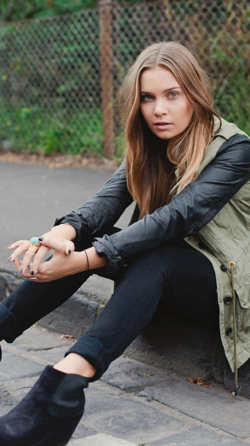 Urban_ Style_ Portrait_ Woman_ Sitting Wallpaper