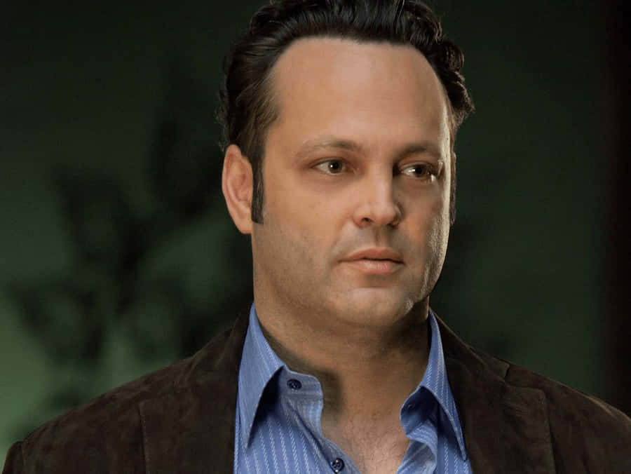 Vince Vaughn In A Relaxed, Candid Pose Wallpaper