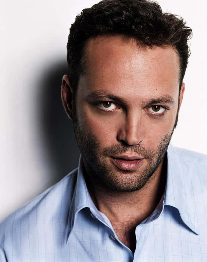 Vince Vaughn Posing For A Portrait Wallpaper