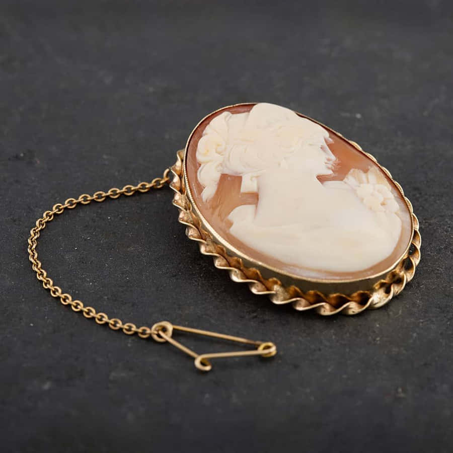 Vintage Cameo Brooch Wallpaper