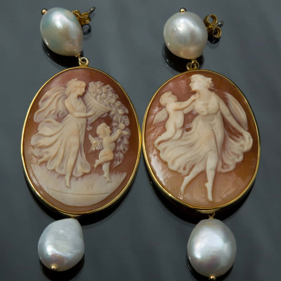 Vintage Cameo Earrings Wallpaper