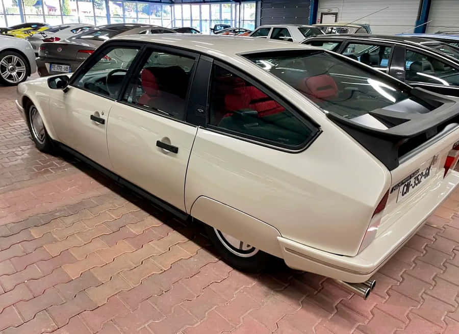 Vintage Citroen C X Prestige Profile View Wallpaper