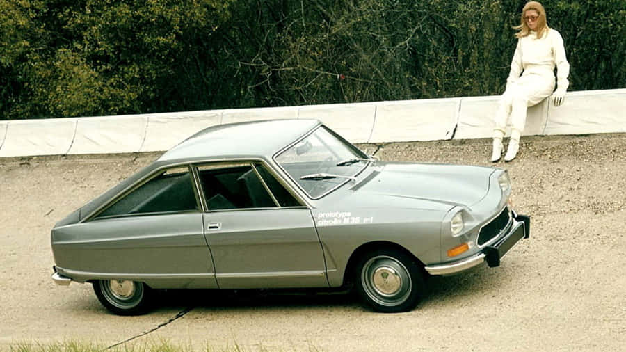 Vintage Citroen D Swith Model Wallpaper