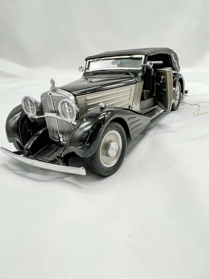 Vintage Maybach Zeppelin Model Wallpaper