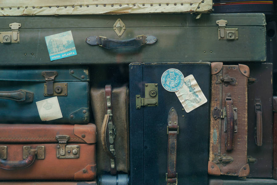 Vintage Suit Cases Wallpaper