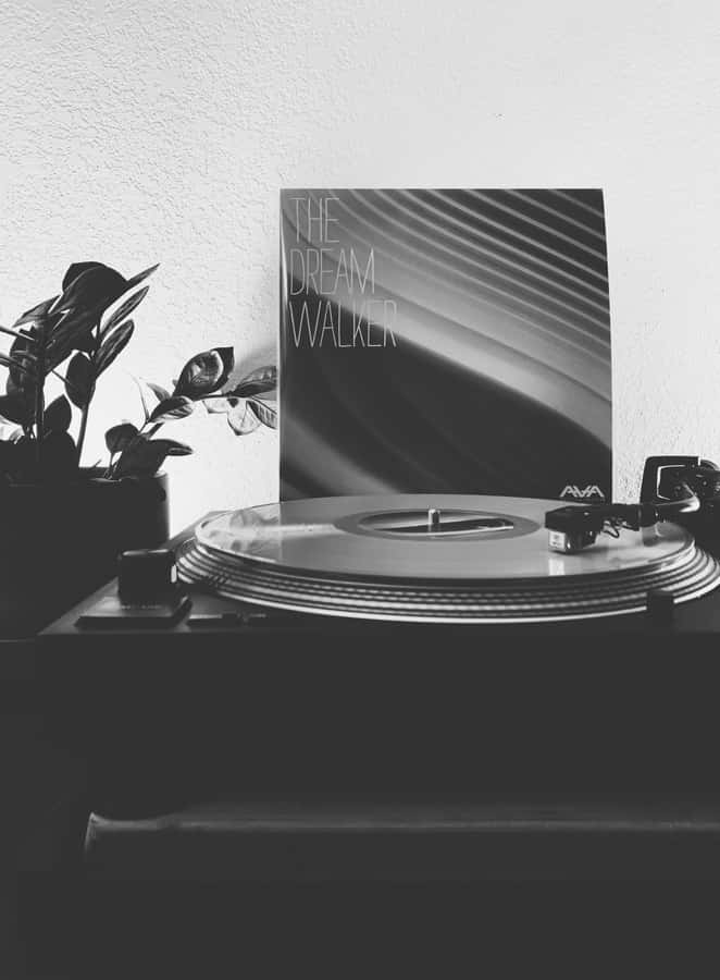 Vinyl Record Playerand Album Cover Wallpaper