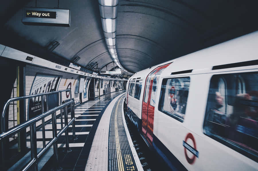 Waterloo Station Train Wallpaper