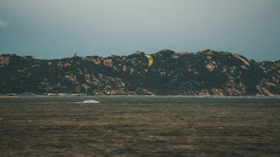 Windsurfing Green Island Wallpaper