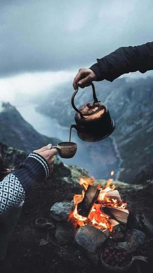 Winter Camping Under The Stars Wallpaper