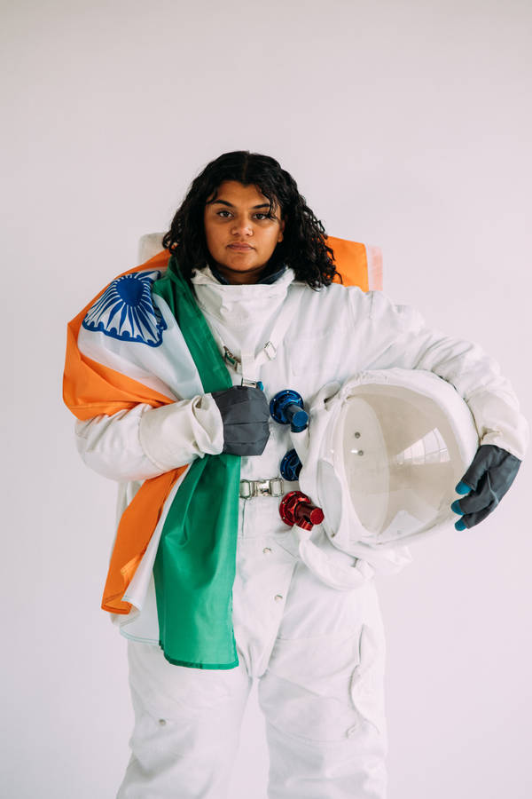 Woman Astronaut Tiranga Wallpaper