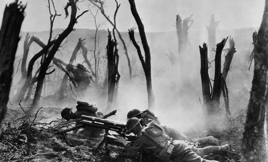 World War Battlefield Action Wallpaper