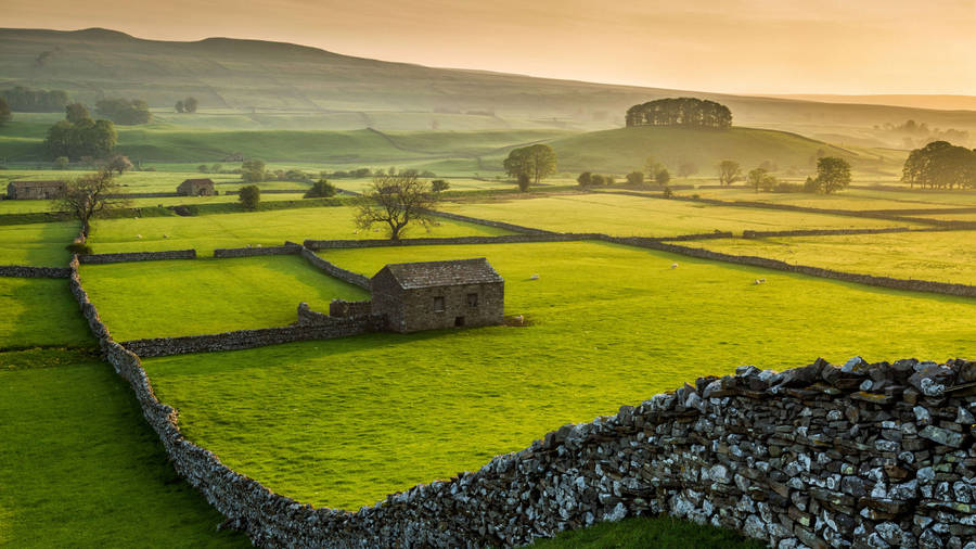 Yorkshire Wensleydale Valley Wallpaper