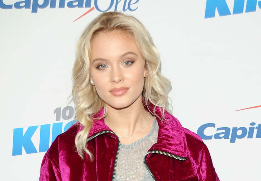 Zara Larsson Wallpaper