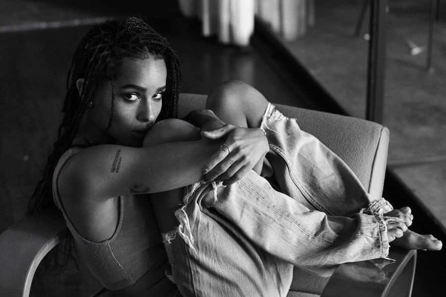 Zoe Kravitz Blackand White Portrait Wallpaper