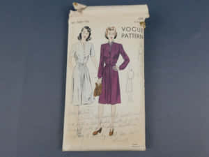 1940s Vogue Pattern Illustration Wallpaper