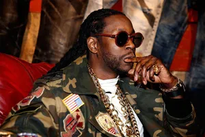 2 Chainz At Prps Showroom Wallpaper