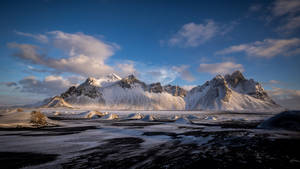 2560x1440 Nature Vestrahorn Wallpaper