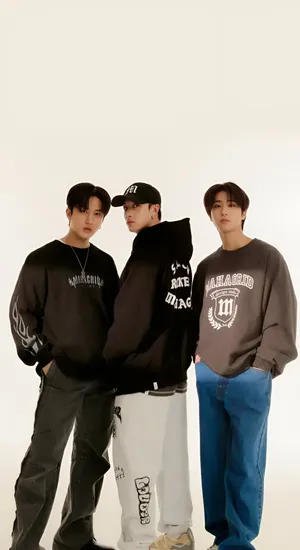 3racha Group Casual Style Wallpaper