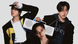 3racha Group Style Wallpaper