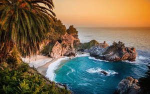 4k Beach Mcway Falls Wallpaper