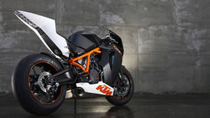 4k Bike Ktm Rc8r Wallpaper