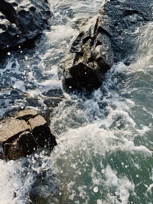 4k Iphone 6 Plus Rocky Waters Wallpaper