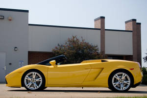 4k Lamborghini Yellow Convertible Wallpaper