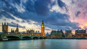 4k Laptop London's Tourist Attractions Wallpaper