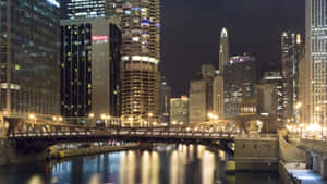 4k Ultra Hd Chicago River At Night Wallpaper