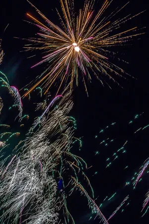 4thof July Fireworks Display Wallpaper