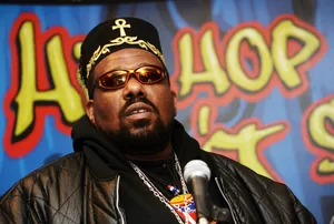 90s Rapper Afrika Bambaataa Wallpaper