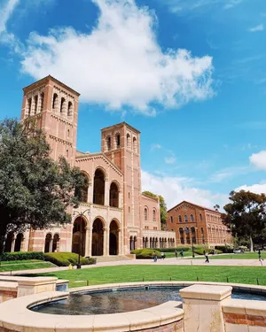A Captivating View Of Ucla's Campus In Los Angeles. Wallpaper