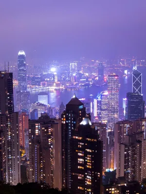 A Cityscape At Night Wallpaper