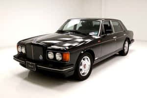 A Classic Bentley Turbo R In Pristine Condition Wallpaper