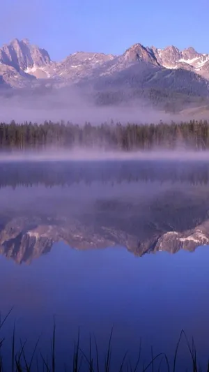 A Foggy Lake In Idaho Wallpaper