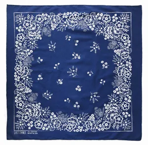 A Mesmerizing View Of The Azure Blue Sea And Sky Wallpaper