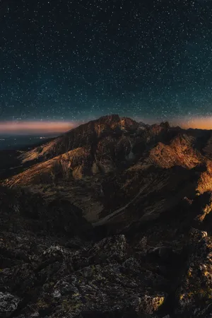 A Mountain From A Handy Photographer Wallpaper