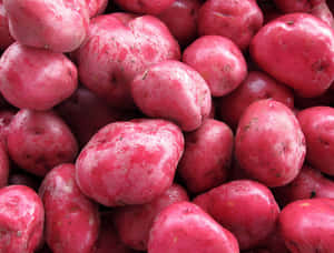 A Pile Of Fresh Red Potatoes Wallpaper