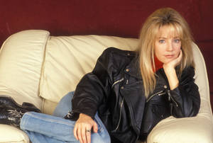 A Radiant Young Heather Locklear In Her Prime. Wallpaper