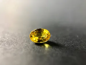 A Shining Yellow Sapphire Gemstone Wallpaper