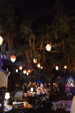 A Tranquil Lake In The Louisiana Landscape. Wallpaper