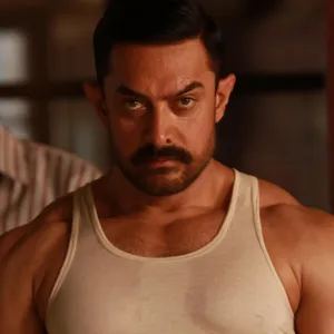 Aamir Khan Bollywood Star Wallpaper