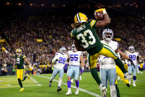 Aaron Jones, Green Bay Packers Running Back Wallpaper